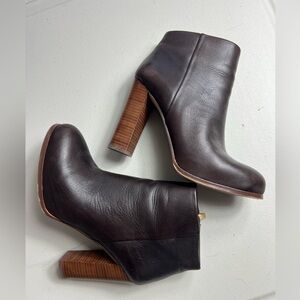Grenadine Vince Camuto boots